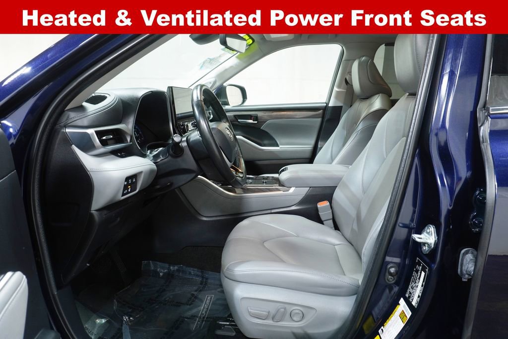 Used 2023 Toyota Highlander Limited FWD image 13