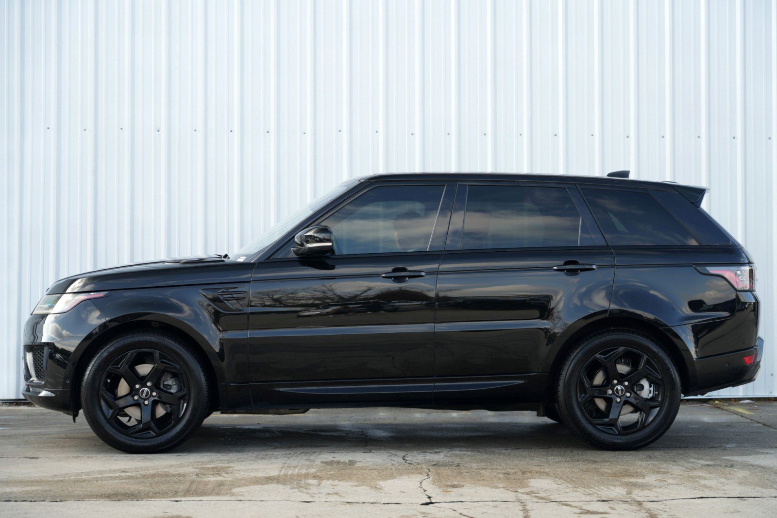 Used 2018 Land Rover Range Rover Sport HSE image 8