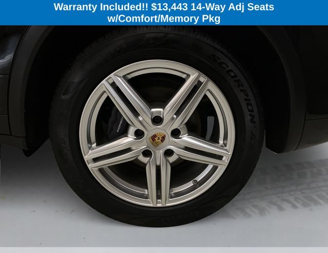 Used 2014 Porsche Cayenne Platinum Edition AWD/4WD image 18