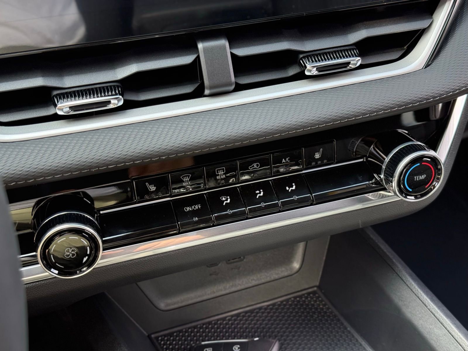 New 2026 Chevrolet Equinox LT image 26