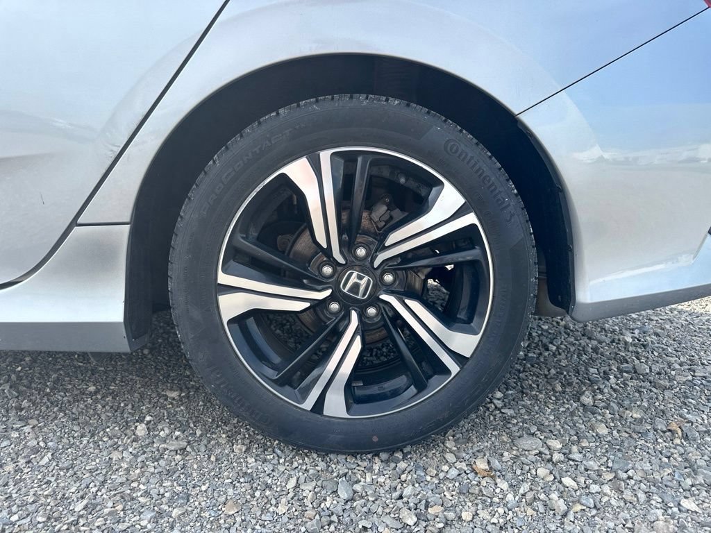 Used 2017 Honda Civic Touring image 7