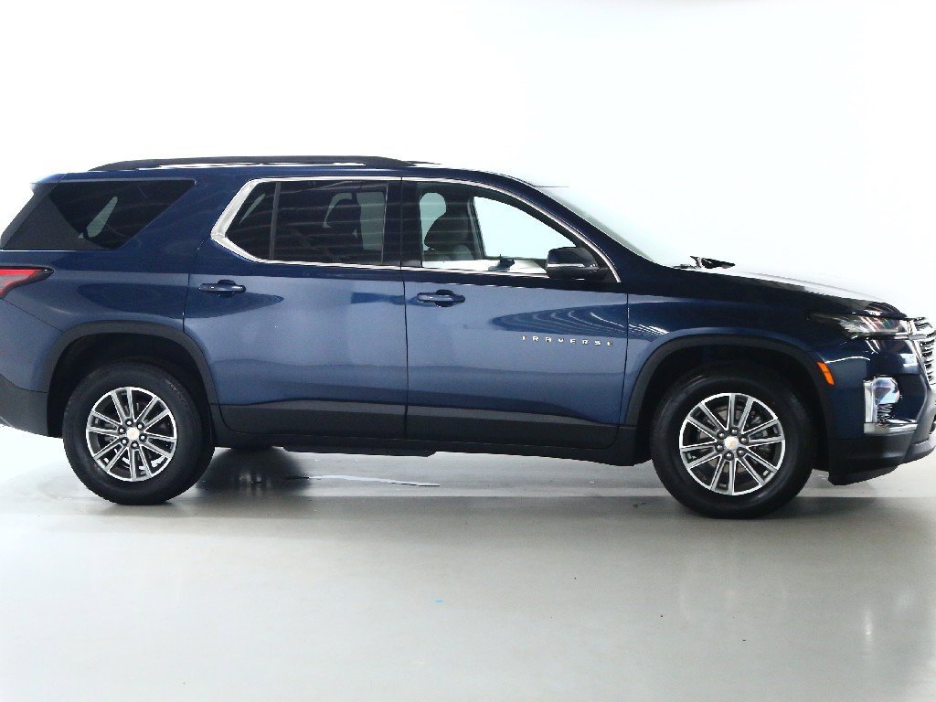 Used 2023 Chevrolet Traverse LT image 11