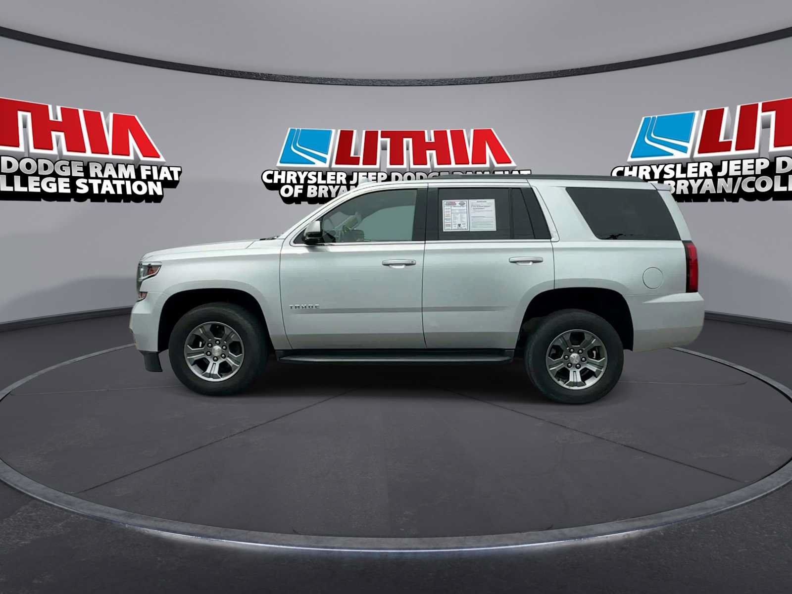 Used 2020 Chevrolet Tahoe LS w/ Skid Plate Package AWD/4WD image 5
