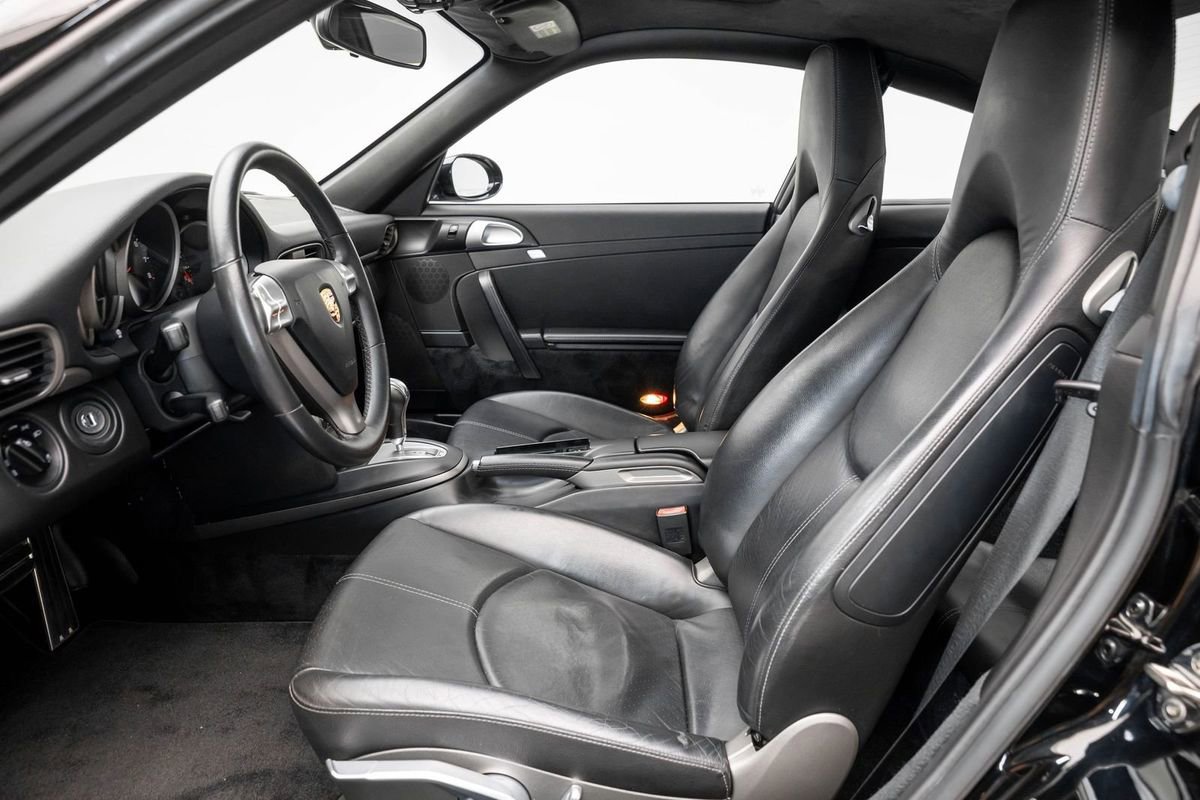 Used 2005 Porsche 911 Carrera RWD image 13