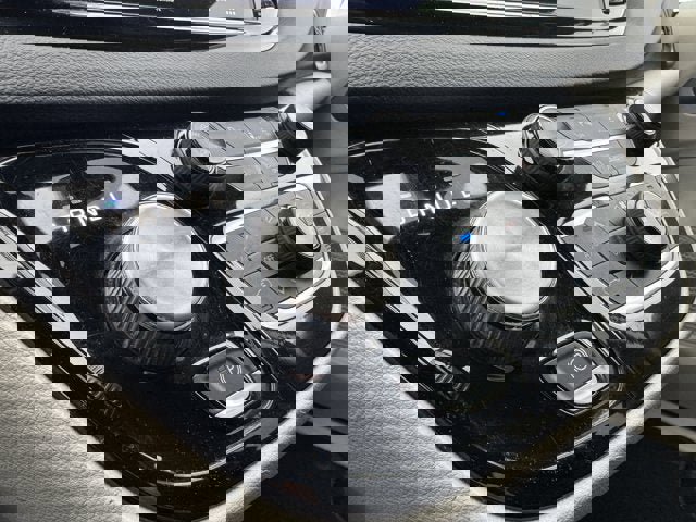 Used 2022 Chrysler Pacifica Touring-L image 22