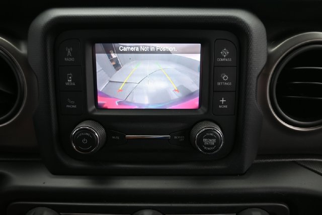 Used 2020 Jeep Wrangler Sport AWD/4WD image 17