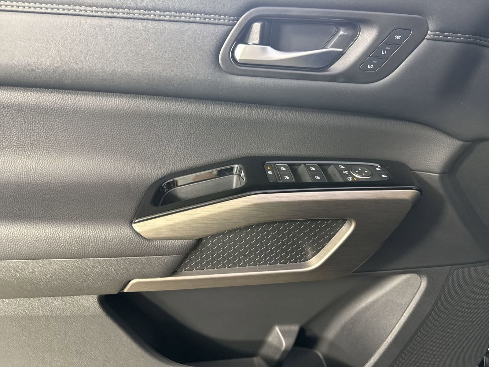 New 2025 Nissan Pathfinder Platinum image 20