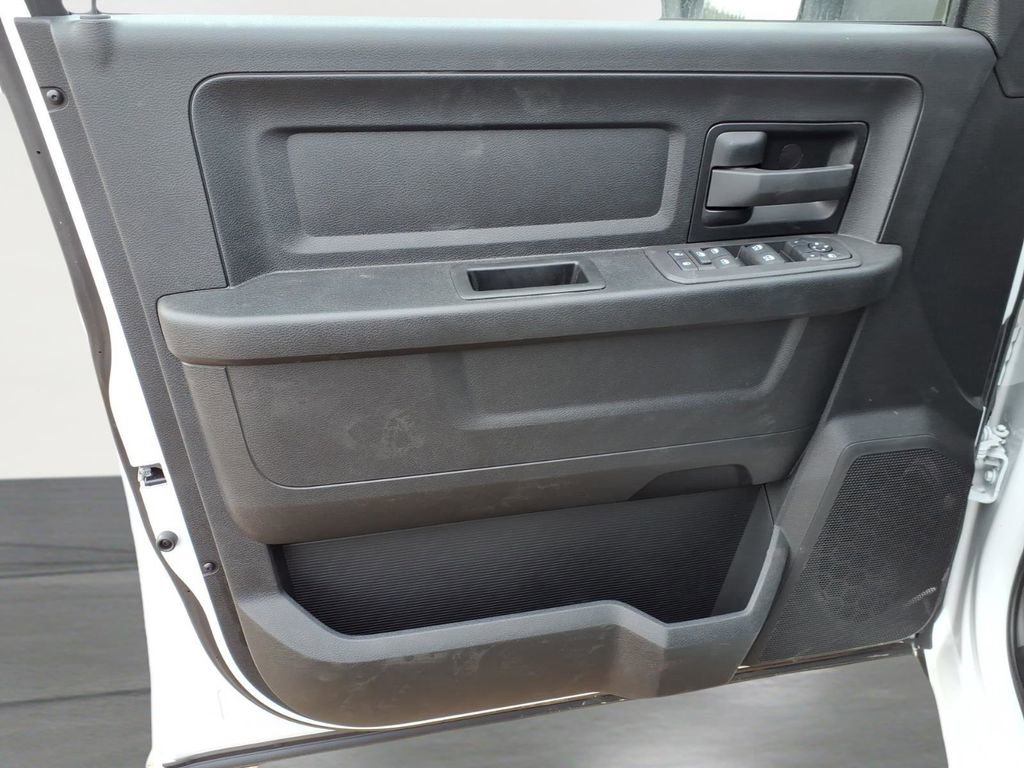 New 2026 RAM 3500 Tradesman w/ Chrome Appearance Group image 18