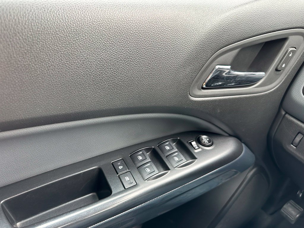 Used 2019 Chevrolet Colorado Z71 AWD/4WD image 23