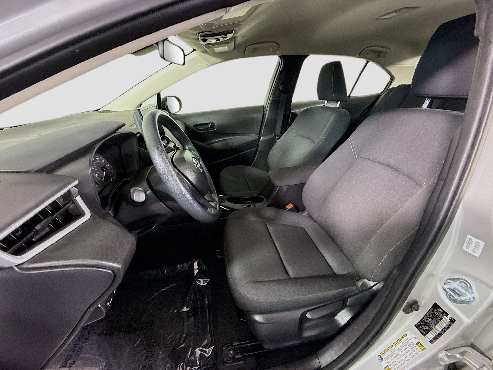 Used 2025 Toyota Corolla LE image 21