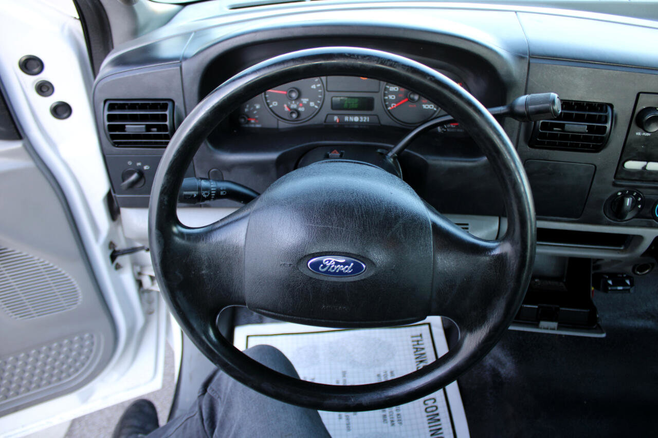 Used 2005 Ford F250 XL image 19