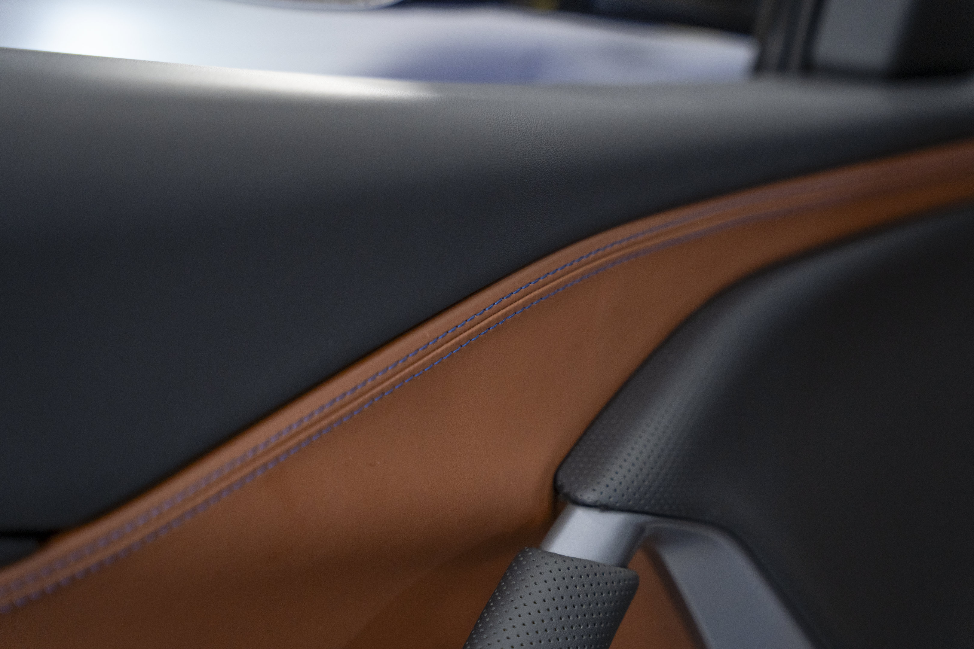 Used 2019 Ferrari 812 Superfast RWD image 16