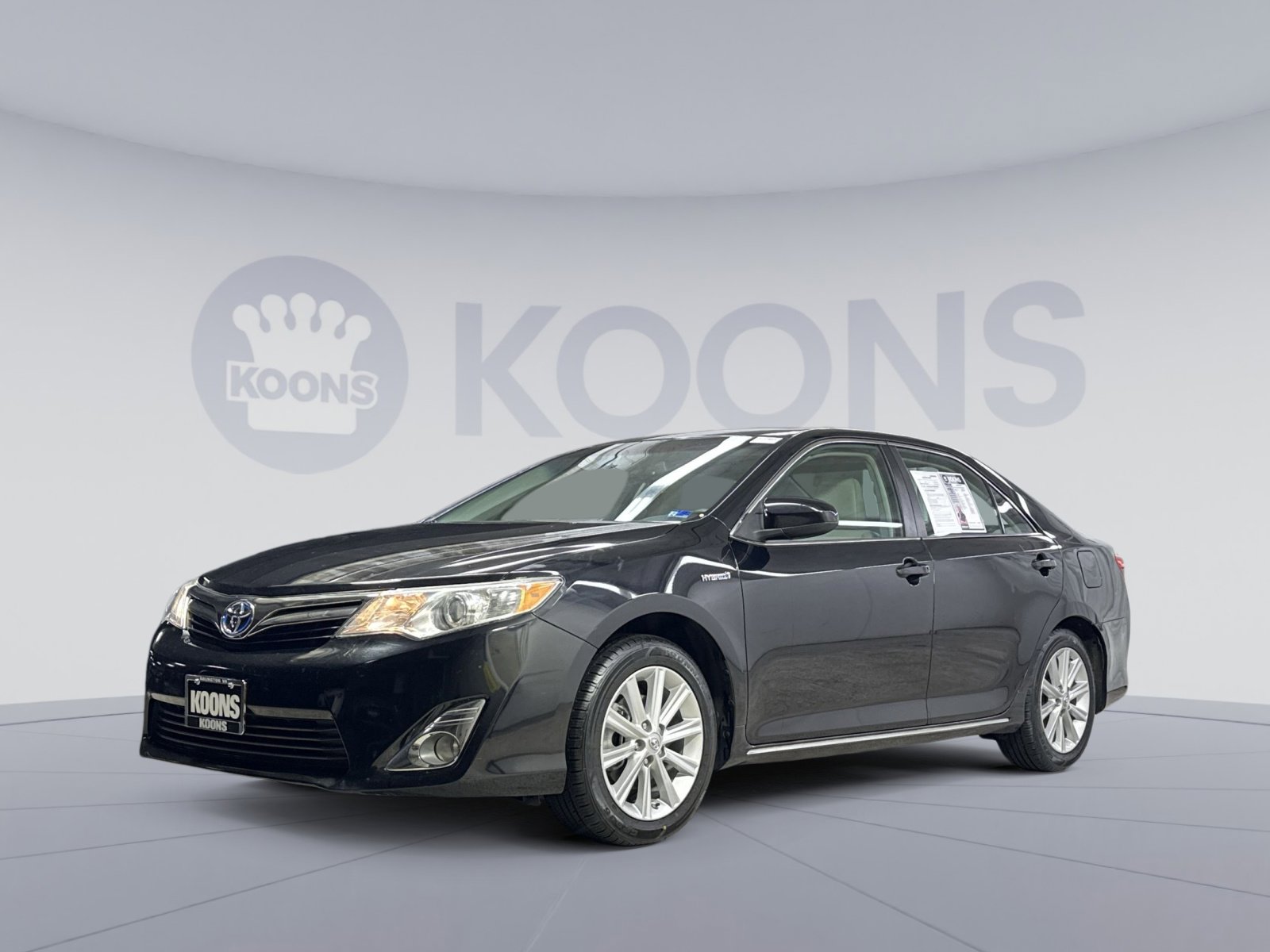 Used 2014 Toyota Camry XLE w/ Leather Package