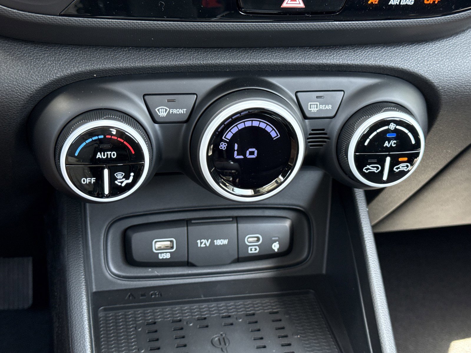 New 2026 Hyundai Venue SEL image 23