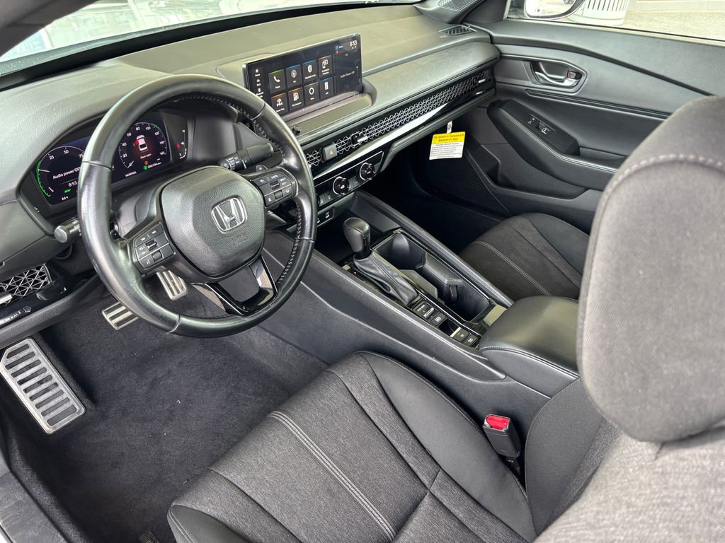 Used 2024 Honda Accord Sport image 9
