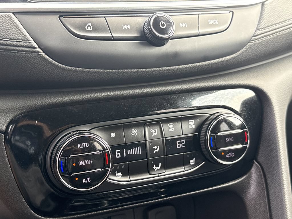 Used 2022 Buick Encore GX Essence w/ Advanced Technology Package FWD image 19