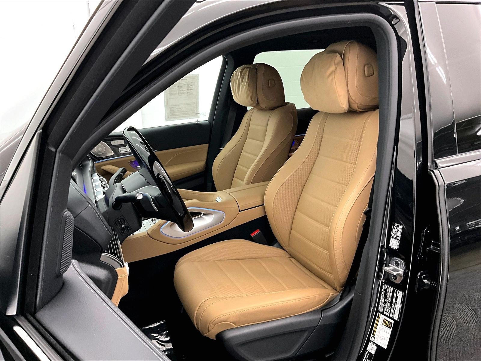 Used 2026 Mercedes-Benz GLS 580 4MATIC image 16