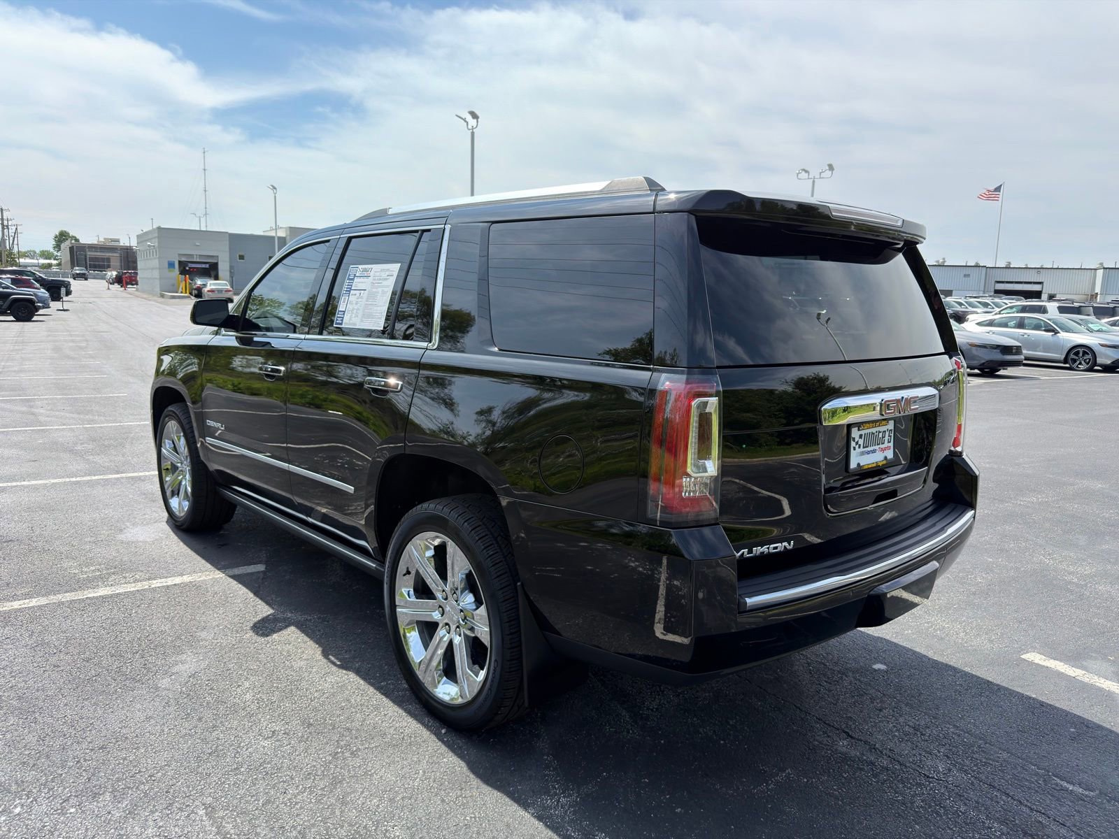 Used 2019 GMC Yukon Denali w/ Denali Ultimate Package AWD/4WD image 4