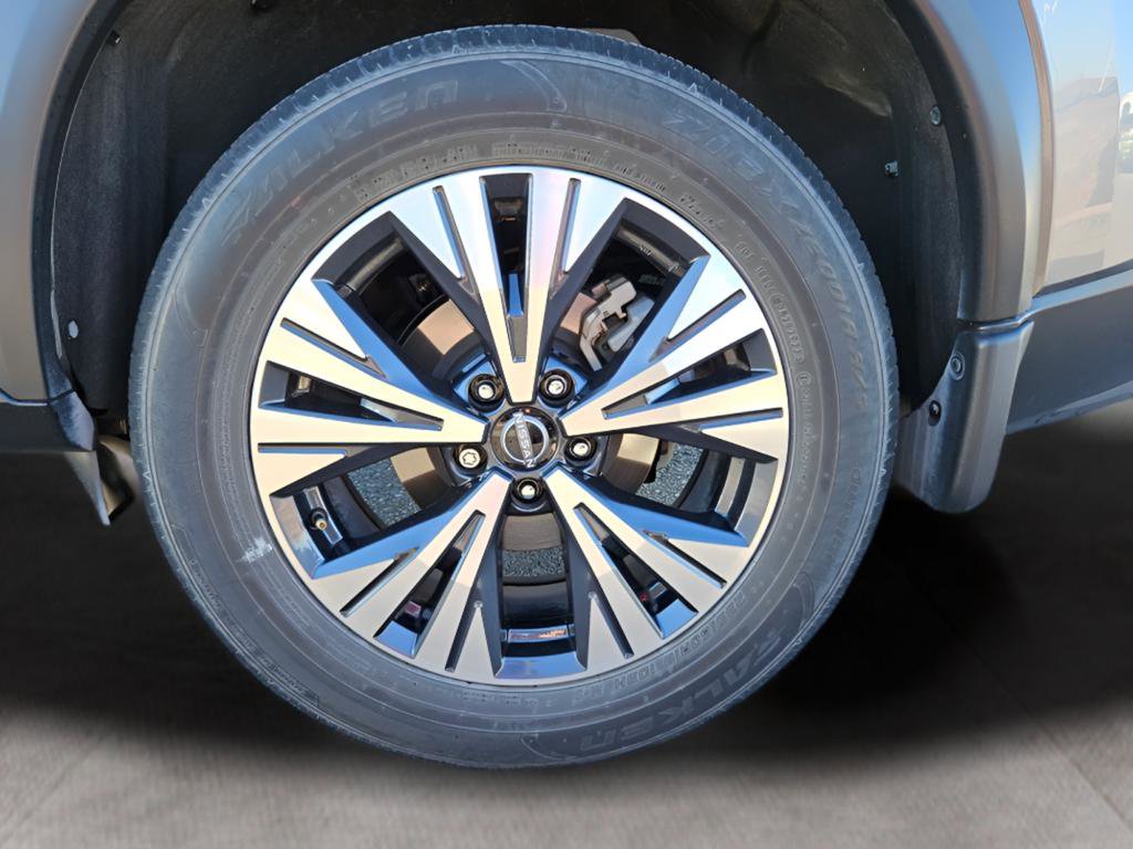 Used 2023 Nissan Rogue SV FWD image 18