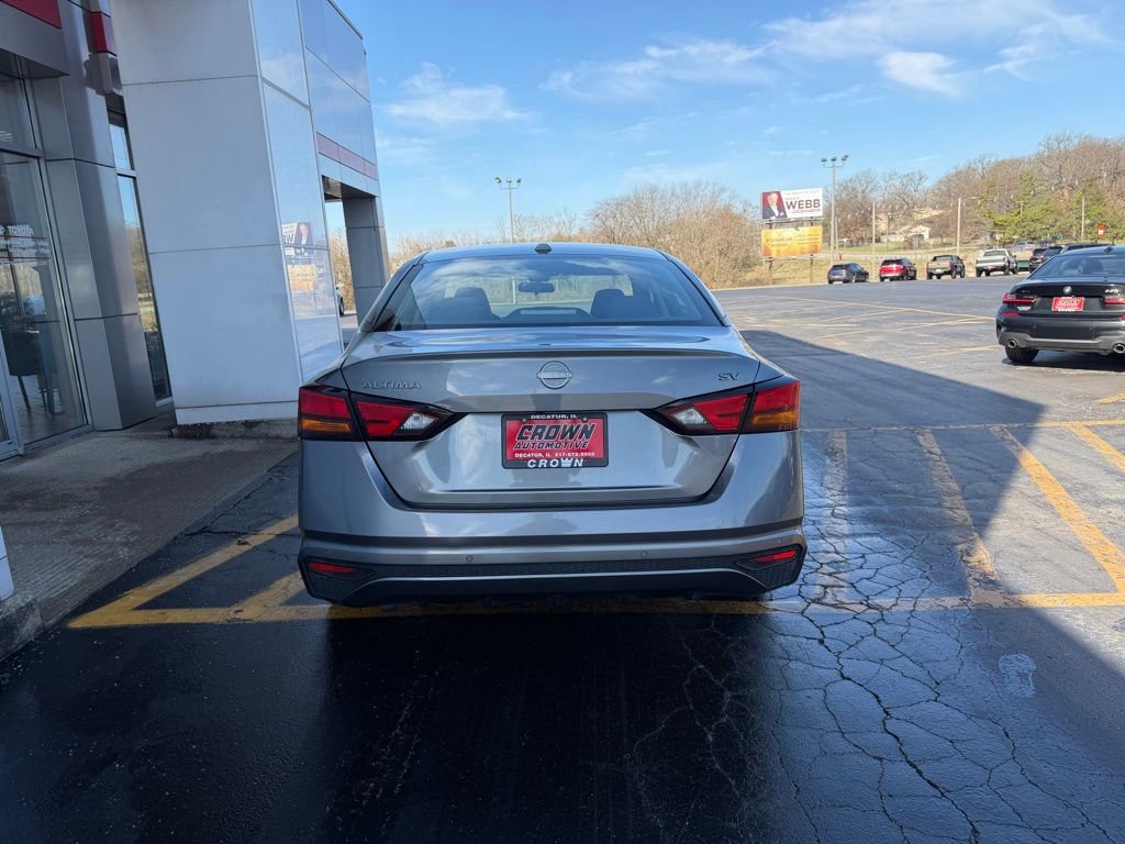 Used 2024 Nissan Altima 2.5 SV image 6