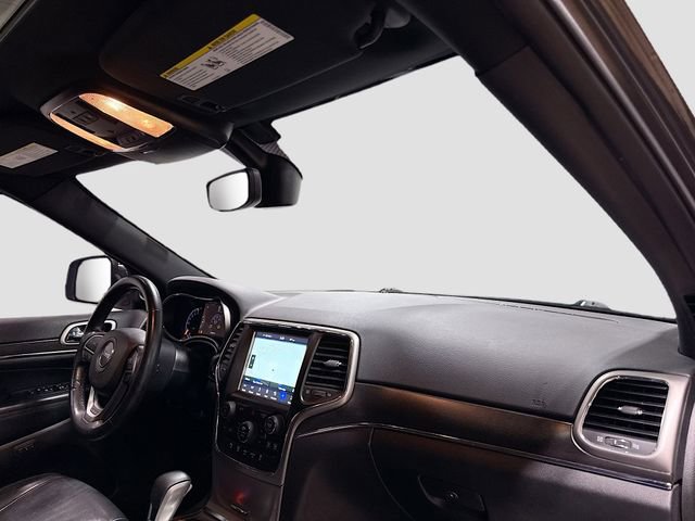 Used 2018 Jeep Grand Cherokee Limited image 27