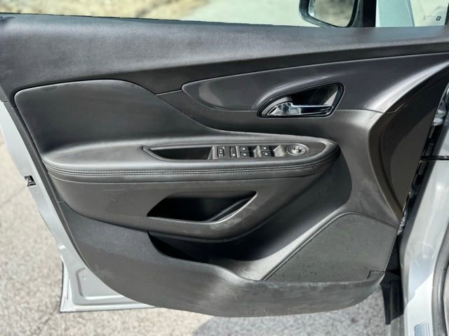 Used 2022 Buick Encore Preferred w/ Safety Package AWD/4WD image 9