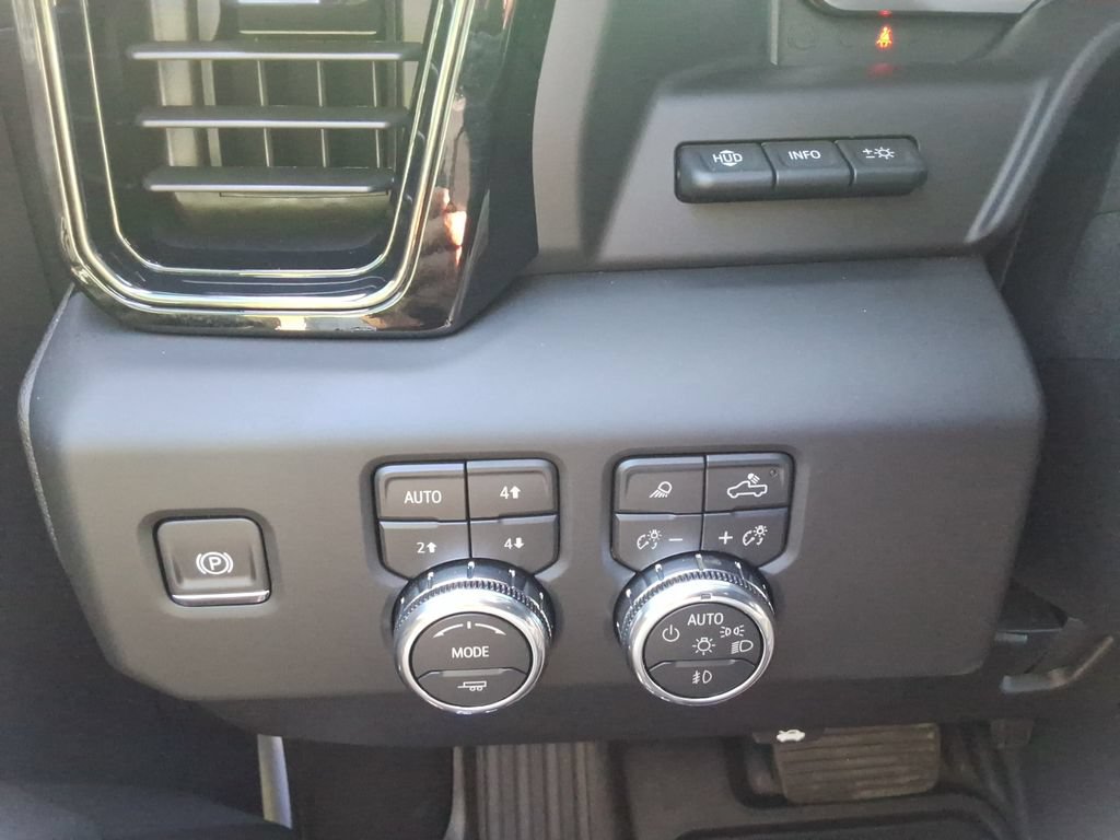 Certified 2026 GMC Sierra 2500 AT4 w/ AT4 Premium Plus Package AWD/4WD image 40