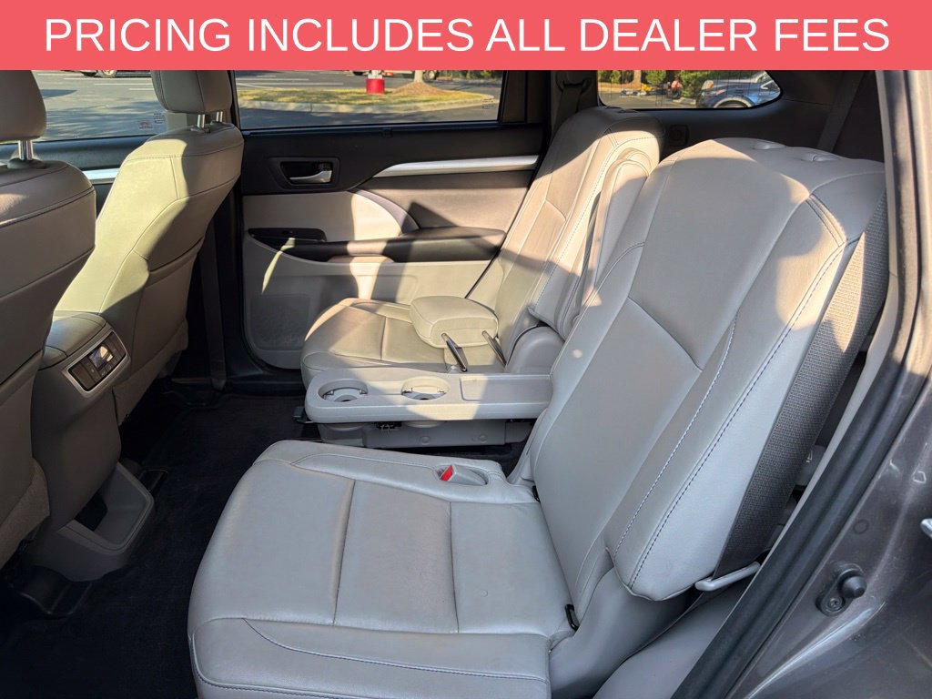 Used 2018 Toyota Highlander XLE FWD image 10