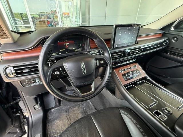 Used 2022 Lincoln Aviator Reserve w/ Equipment Group 201A RWD image 10