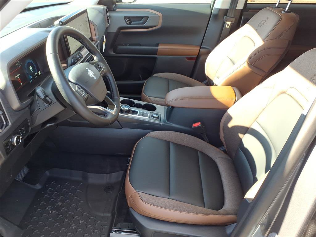 New 2025 Ford Bronco Sport Outer Banks w/ Outer Banks Tech Package+ AWD/4WD image 3