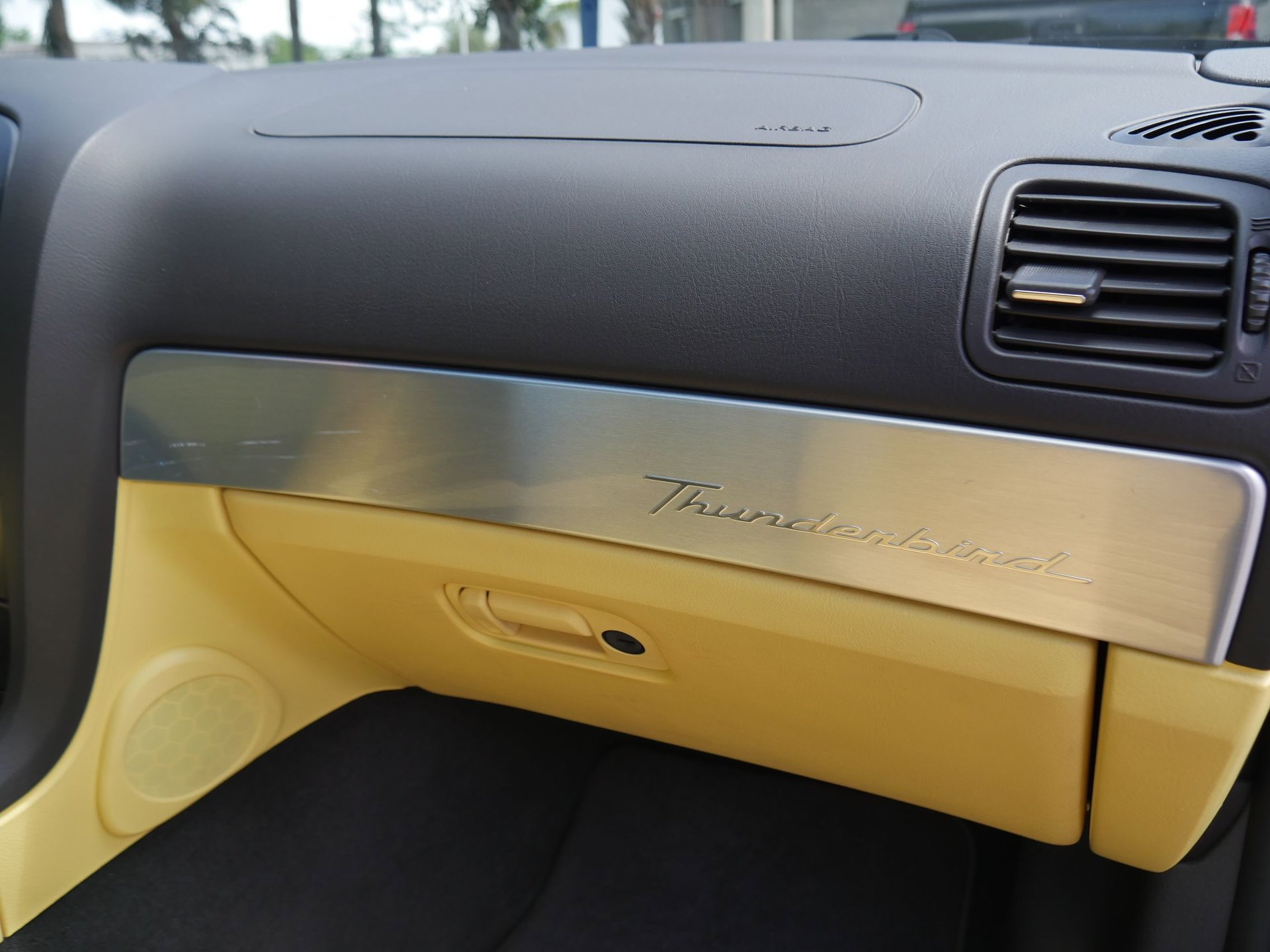 Used 2002 Ford Thunderbird RWD image 70