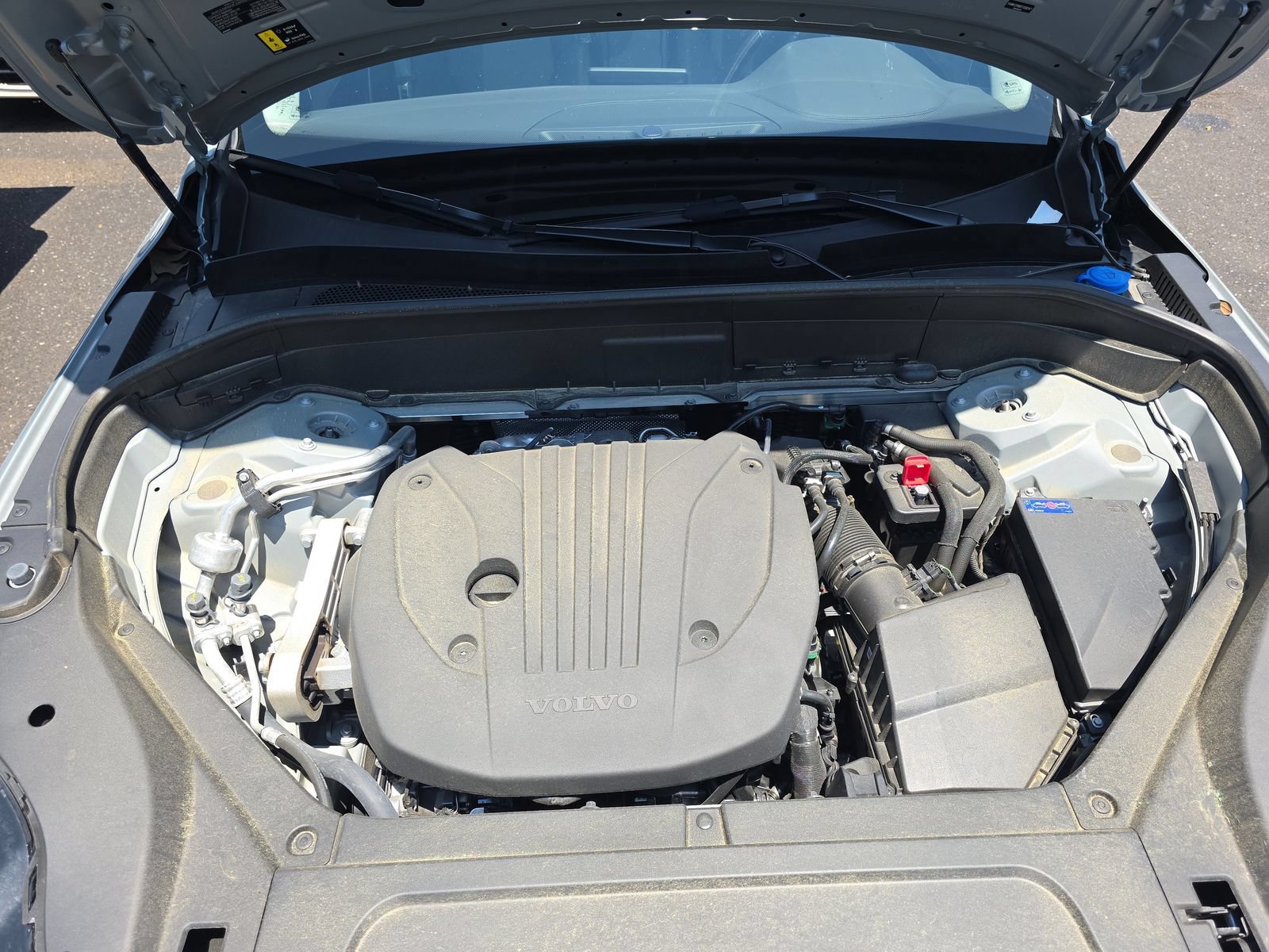 Used 2025 Volvo XC90 B5 Plus AWD/4WD image 40