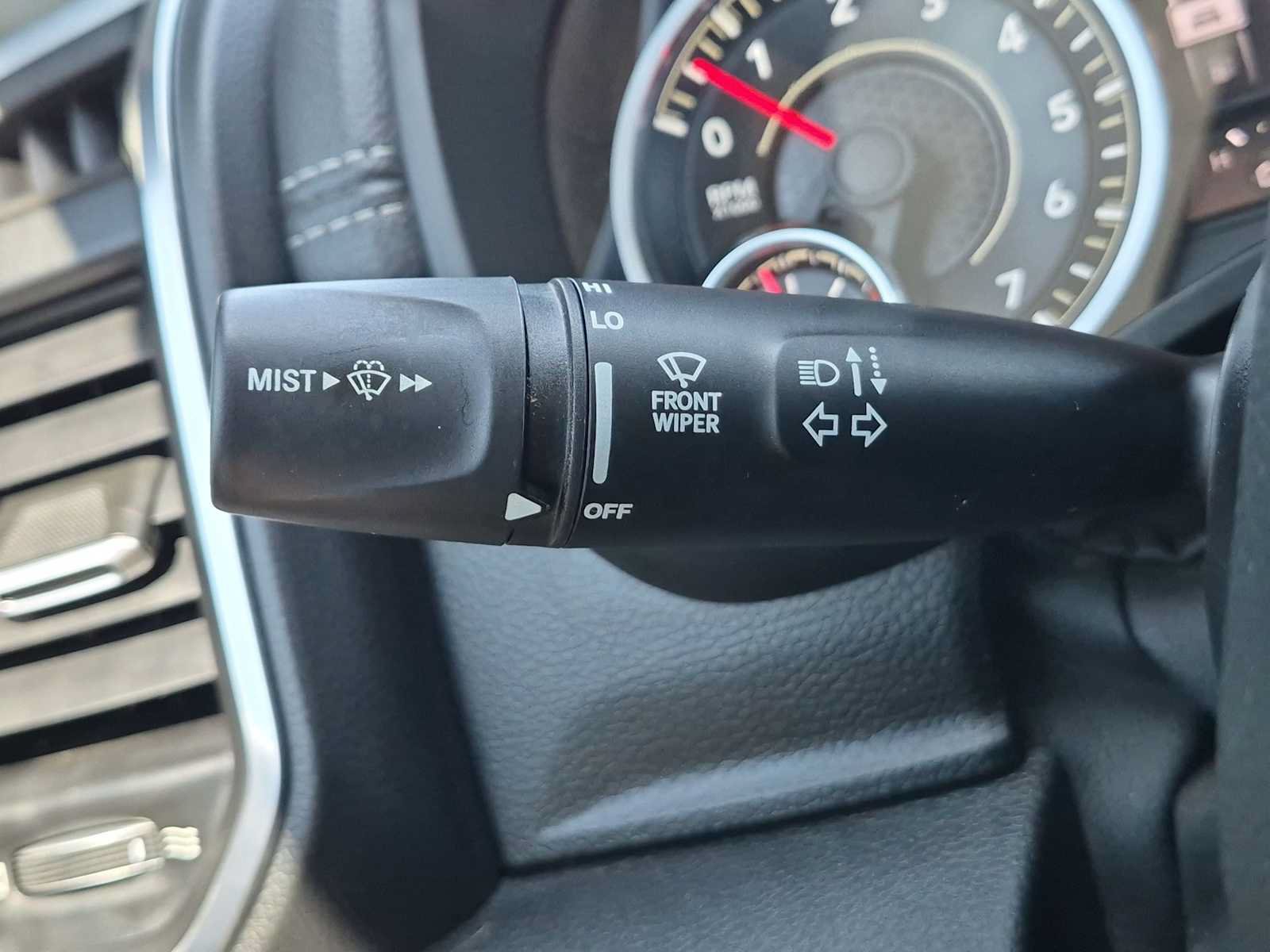 Used 2022 RAM 1500 Laramie AWD/4WD image 28
