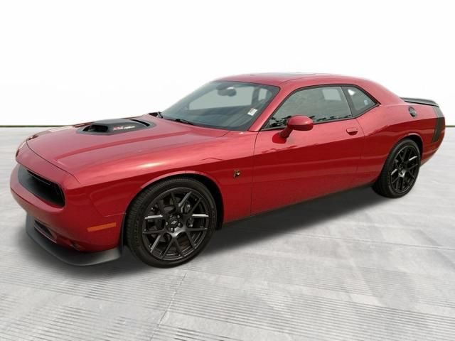 Used 2017 Dodge Challenger R/T Scat Pack RWD image 3