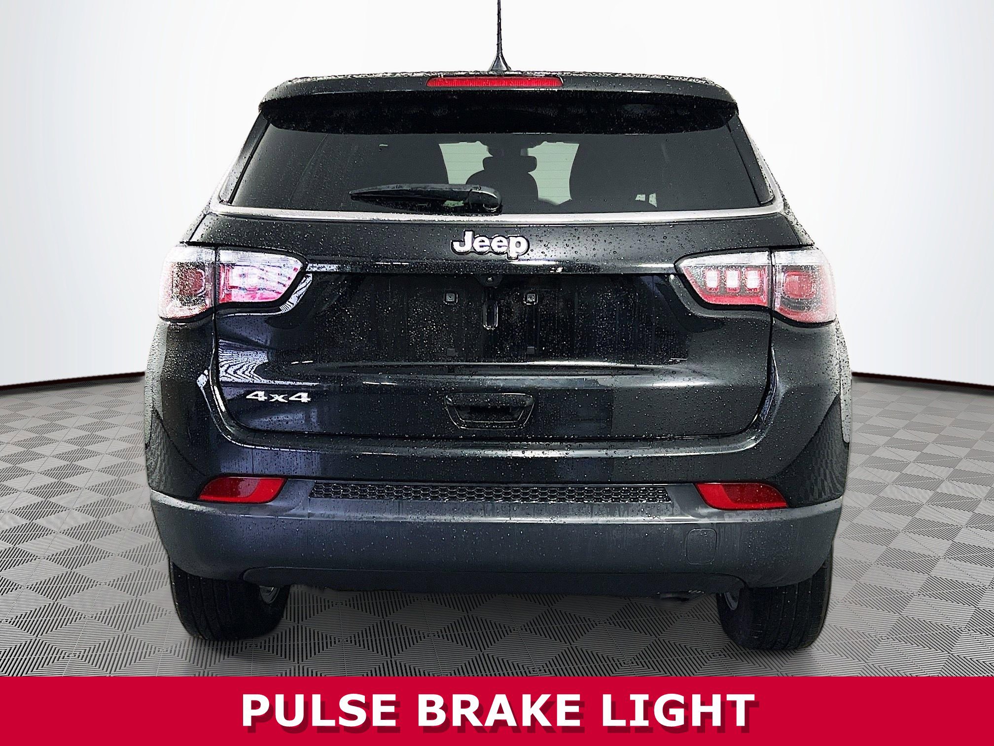 Used 2024 Jeep Compass Sport image 26