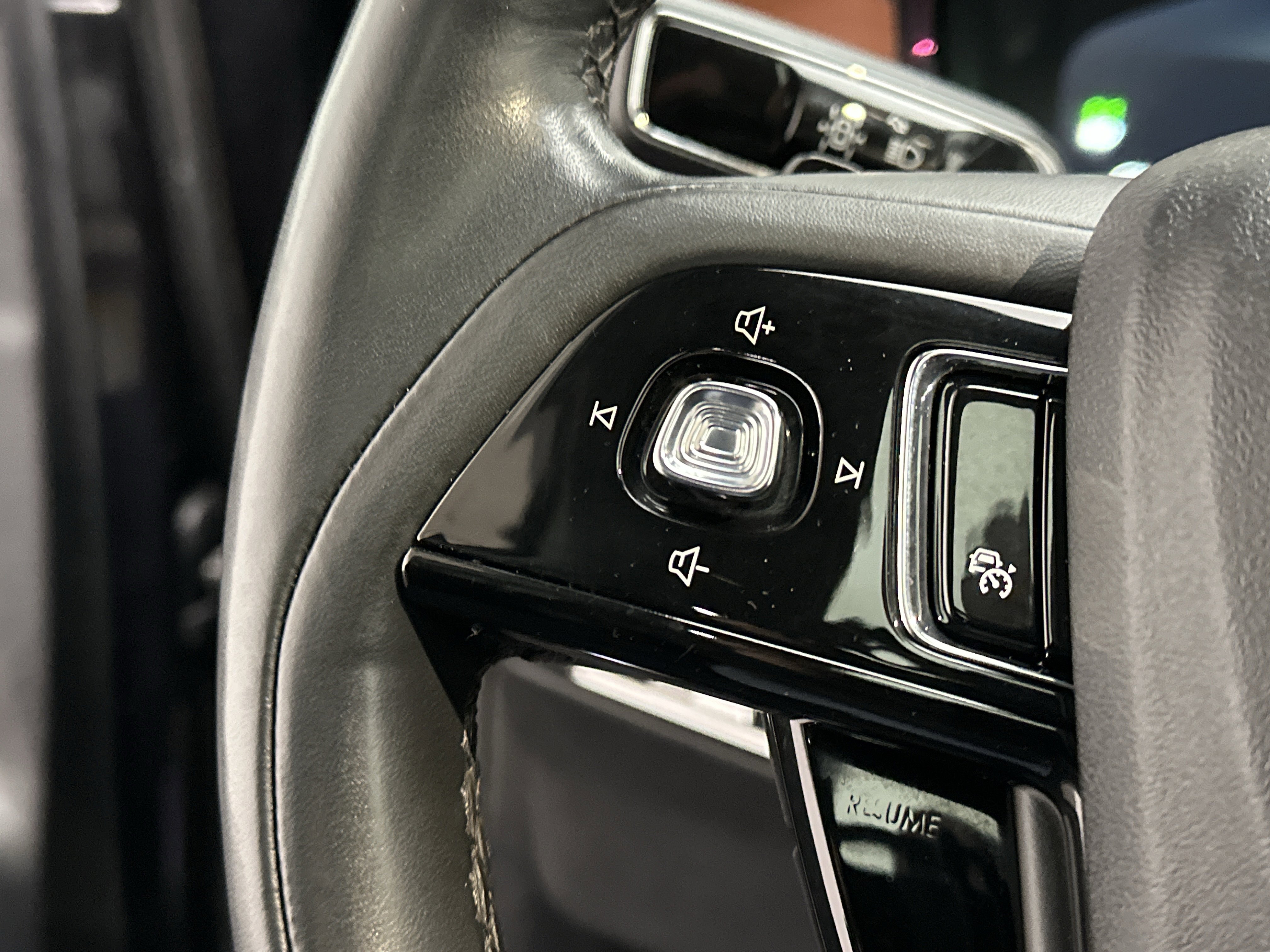 Used 2021 Lincoln Corsair Reserve w/ Equipment Group 201A image 31