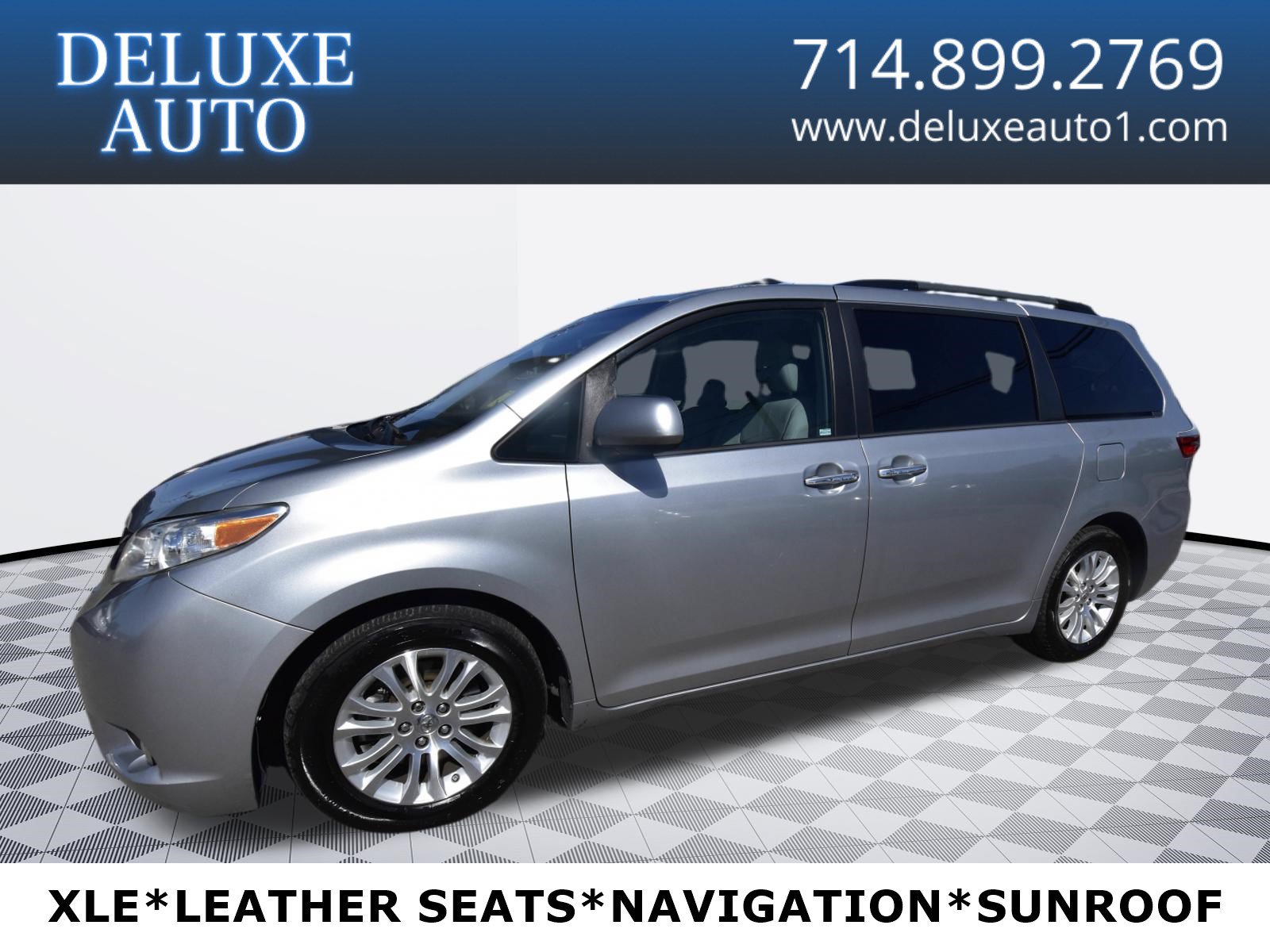 Used 2017 Toyota Sienna XLE FWD image 1