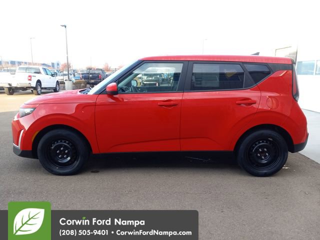 Used 2023 Kia Soul LX image 6