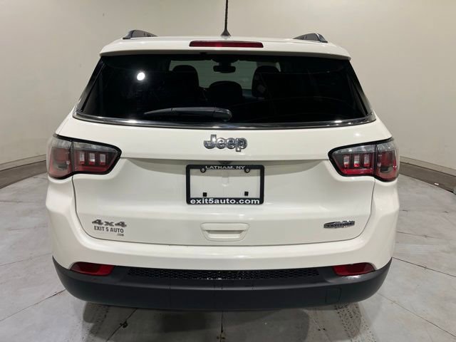 Used 2018 Jeep Compass Latitude w/ Cold Weather Group image 10