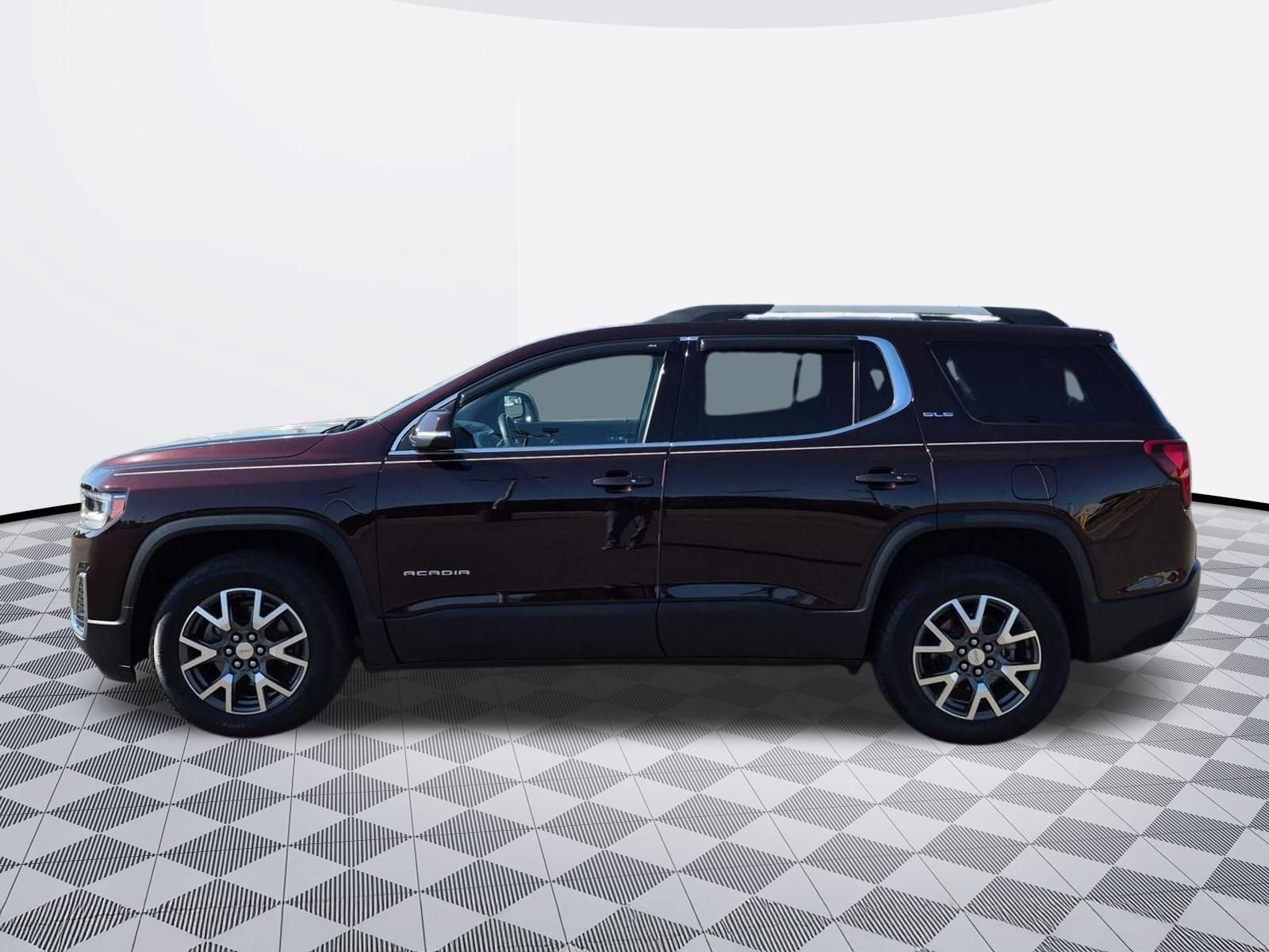 Used 2020 GMC Acadia SLE w/ Driver Convenience Package FWD image 5