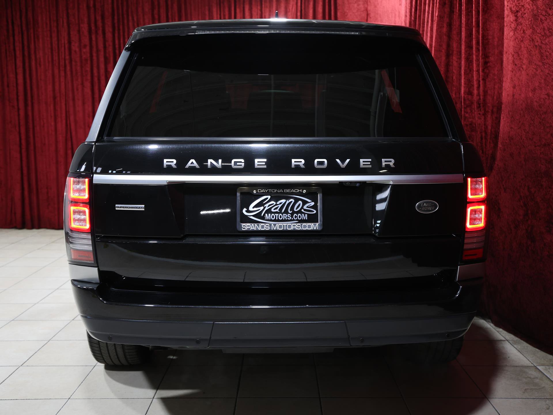 Used 2016 Land Rover Range Rover Supercharged image 10