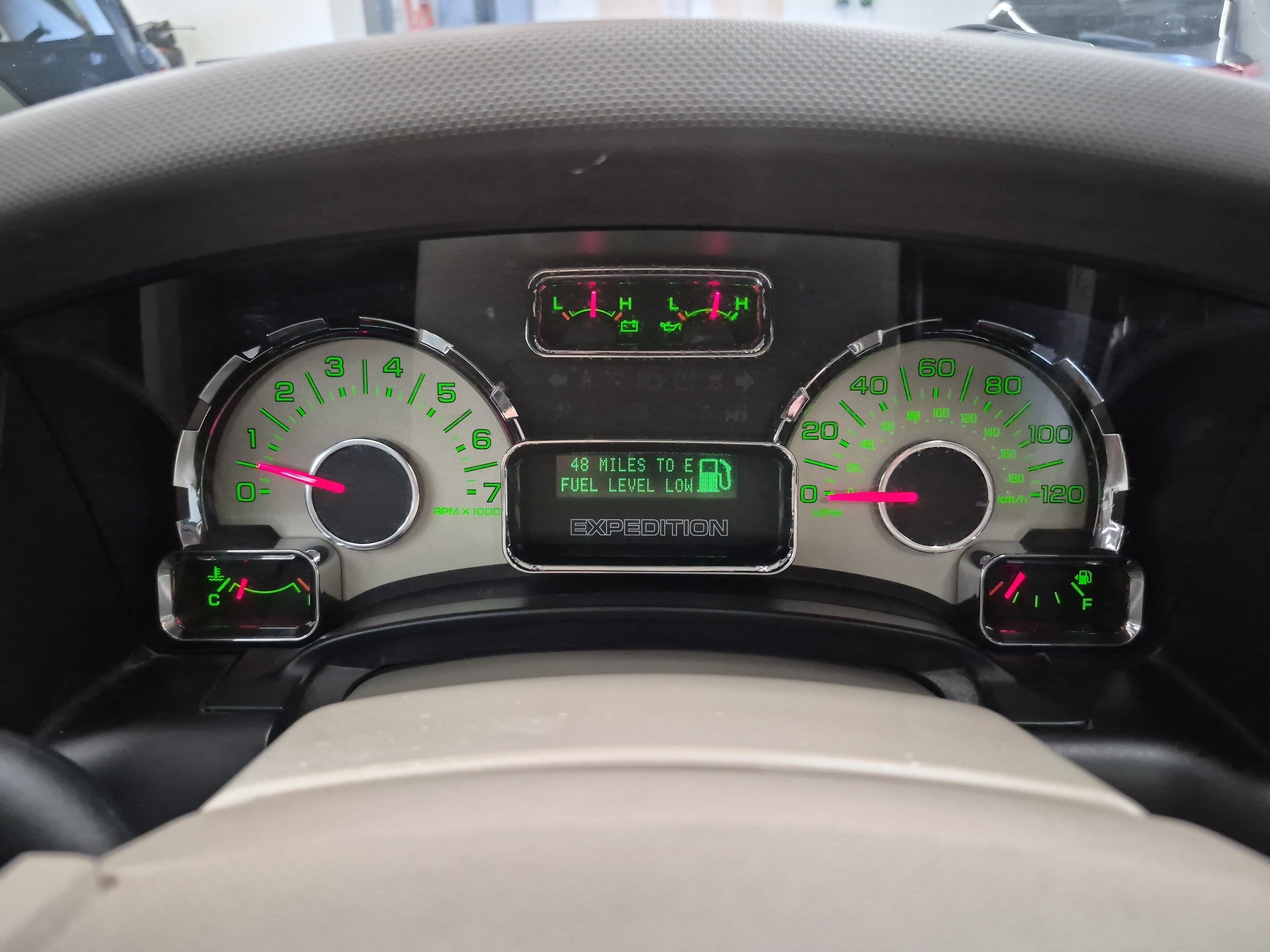 Used 2014 Ford Expedition Limited w/ Equipment Group 301A RWD image 25