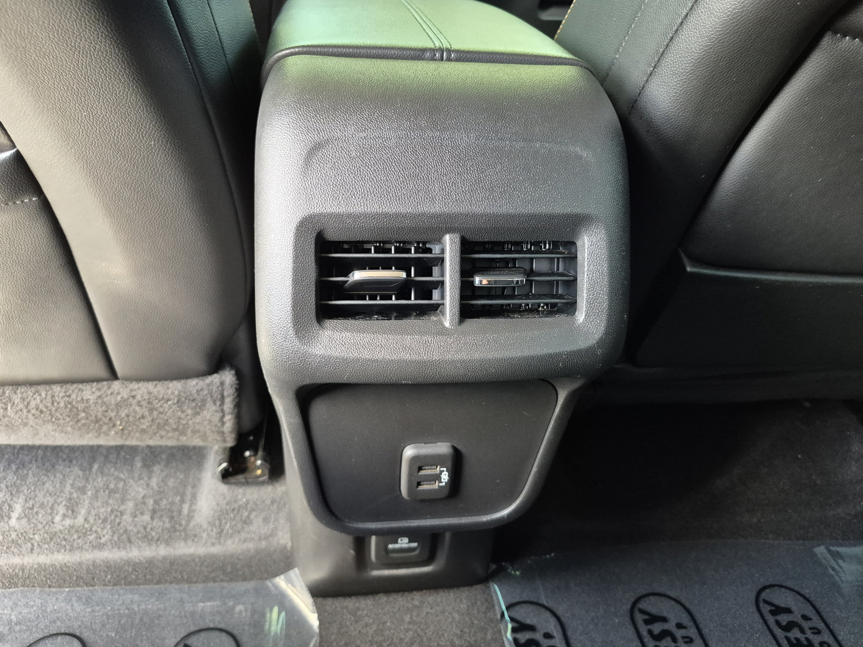 Used 2021 GMC Terrain SLT w/ Infotainment Package II FWD image 15