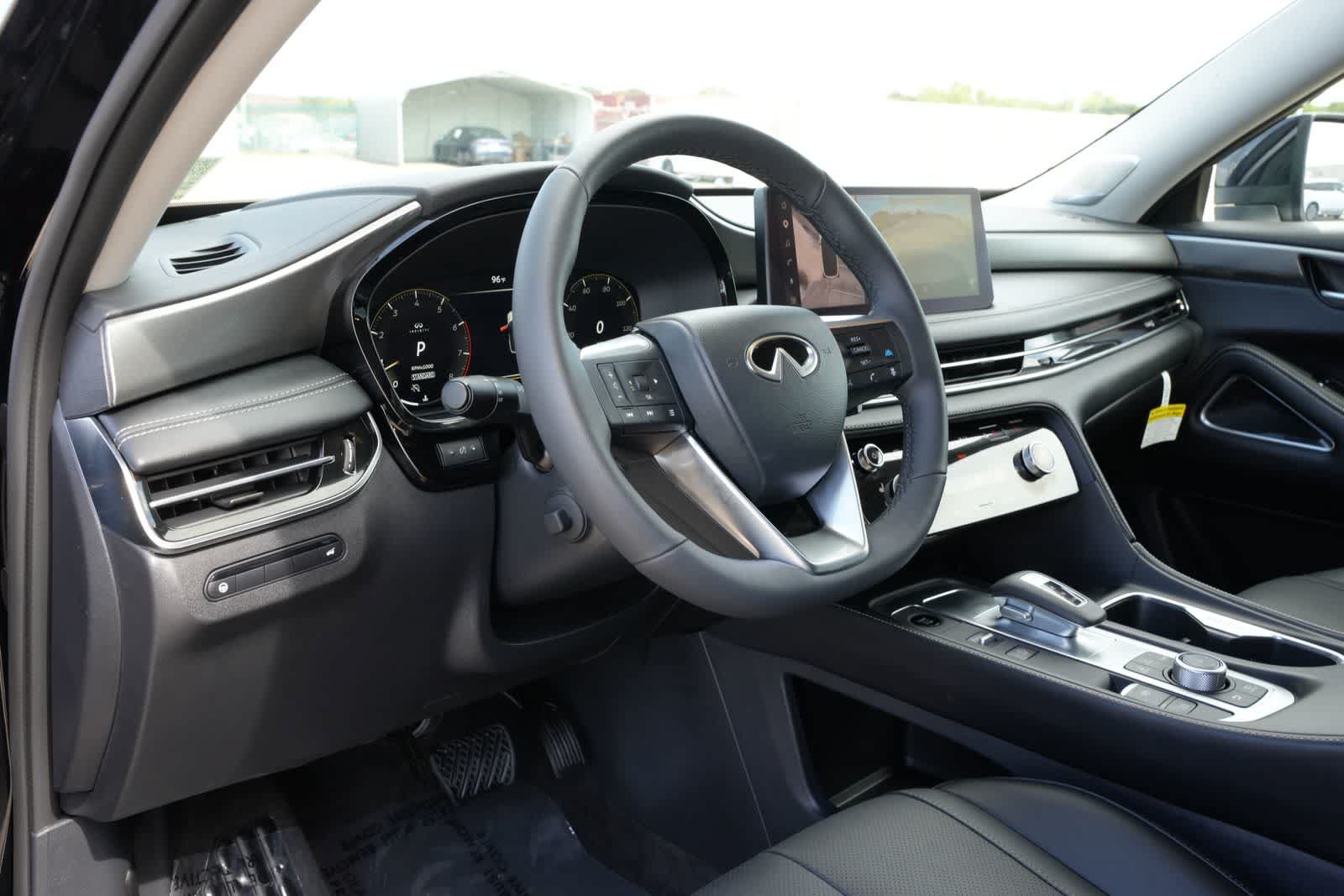 Certified 2027 INFINITI QX60 Luxe w/ Cargo Package FWD image 15