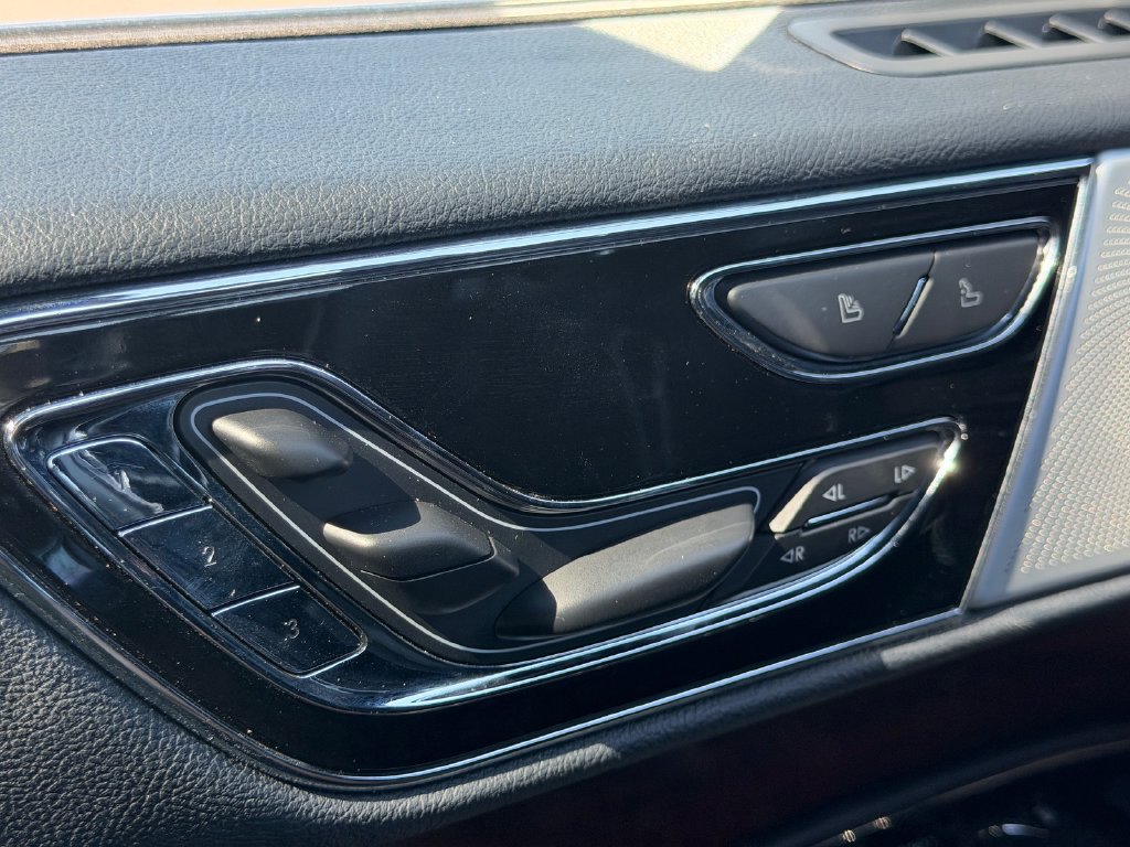 Certified 2023 Lincoln Navigator Reserve AWD/4WD image 9