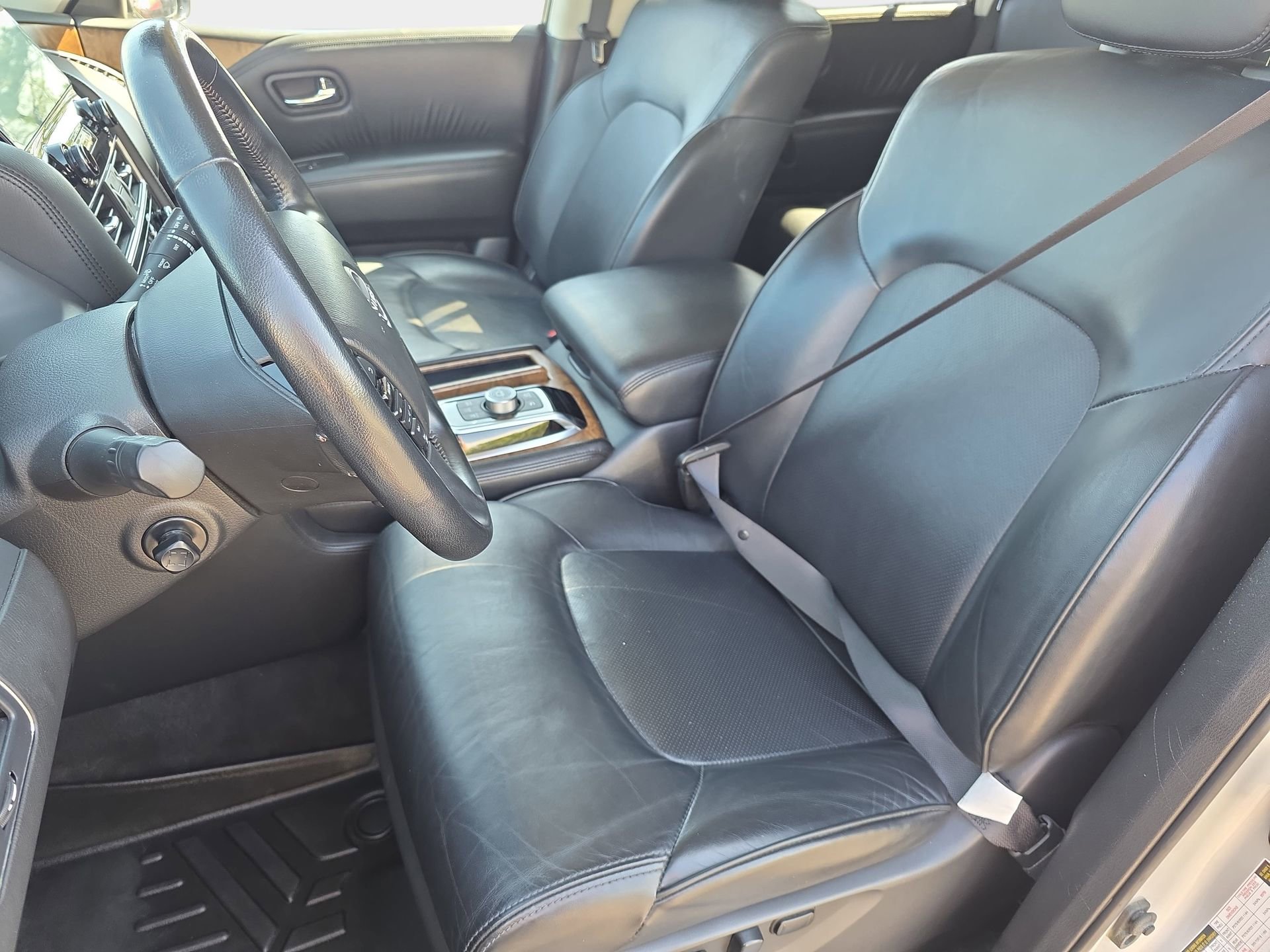 Used 2021 Nissan Armada SL w/ Captain's Chairs Package AWD/4WD image 15