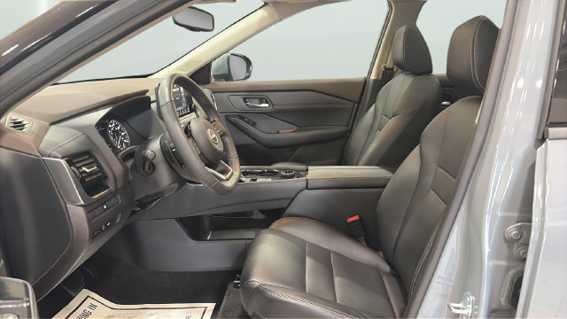 Used 2023 Nissan Rogue SL w/ SL Premium Package AWD/4WD image 15