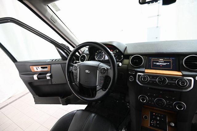 Used 2016 Land Rover LR4 HSE Silver Edition image 36