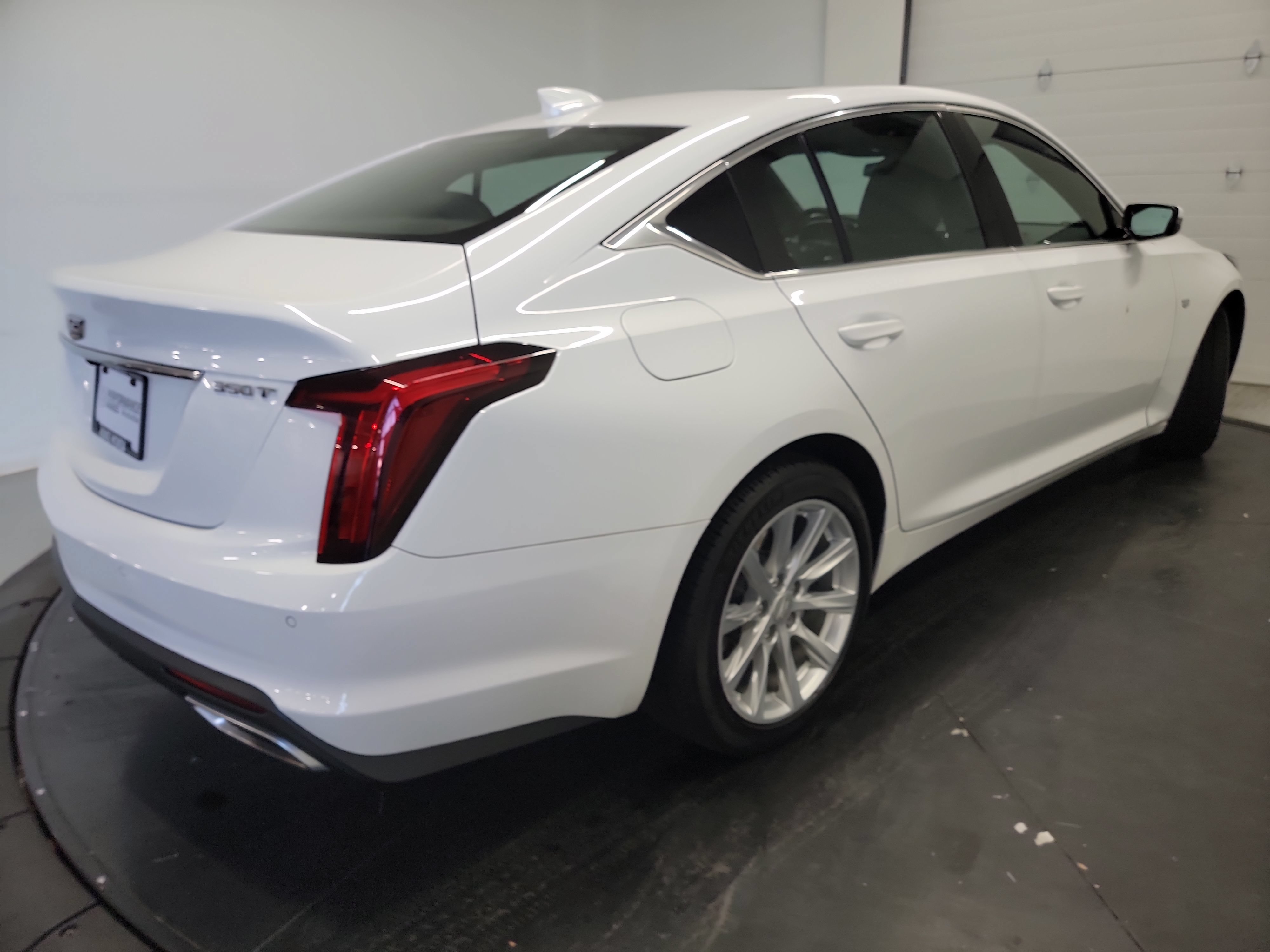 Used 2024 Cadillac CT5 Luxury w/ Sun And Sound Package AWD/4WD image 9