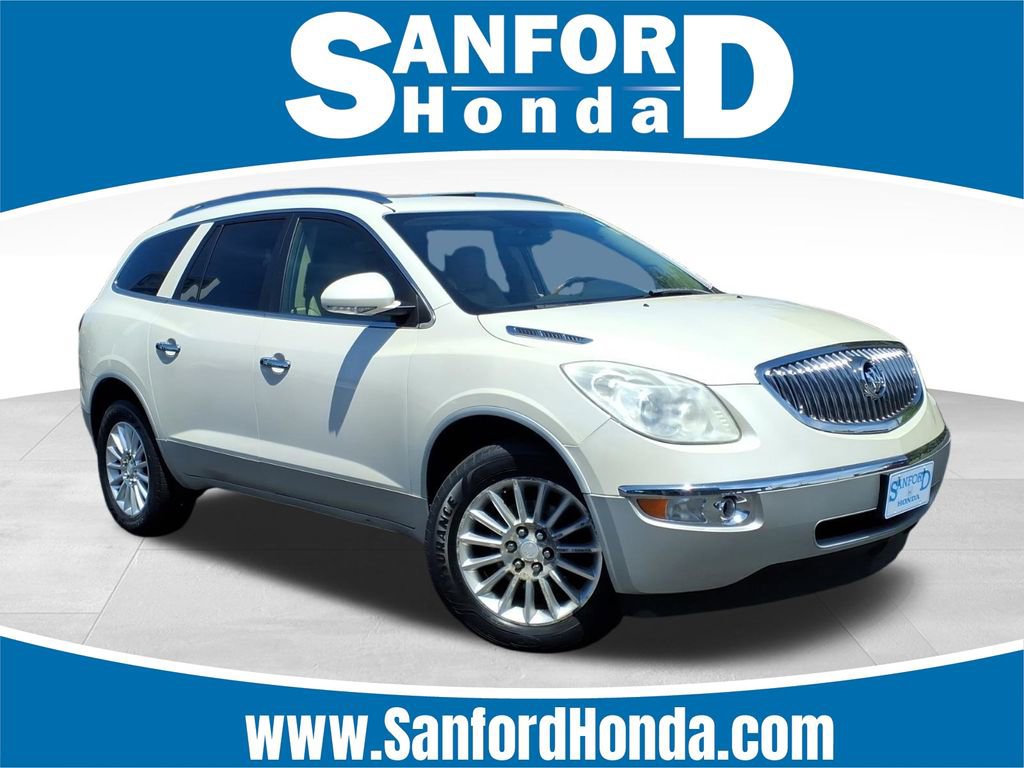 Used 2011 Buick Enclave CXL FWD image 1